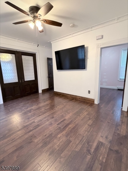 East Newark Boro, NJ 07029,242 Grant Ave #1