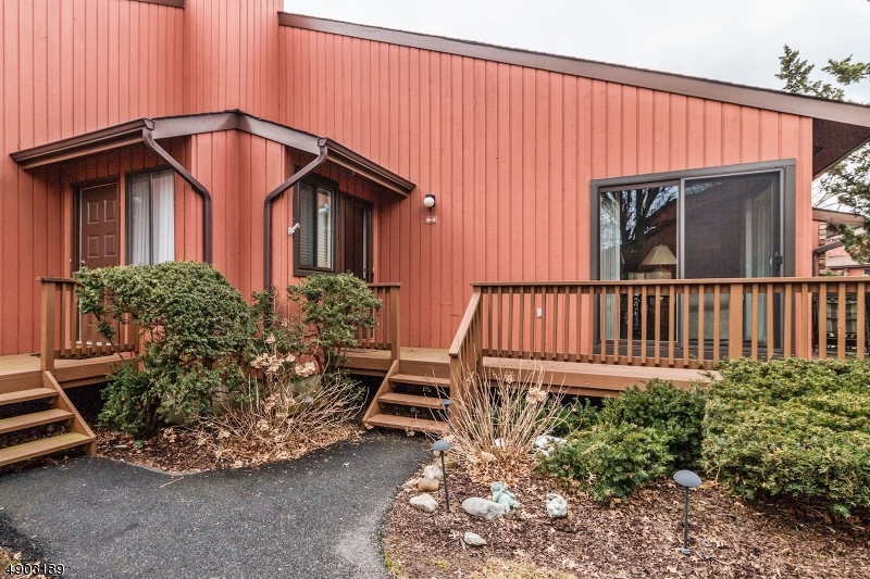 Florham Park Boro, NJ 07932,250 Ridgedale Ave #B 8