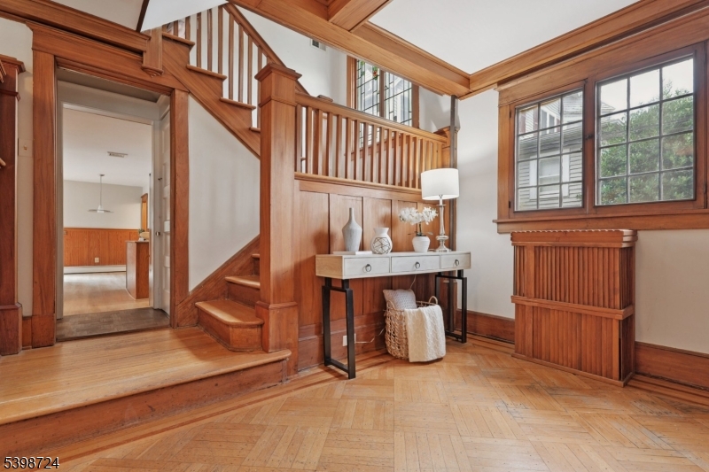 Westfield Town, NJ 07090,534 E Broad Street