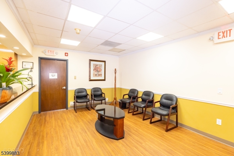 Edison Twp., NJ 08820,2 Lincoln Hwy-Unit100