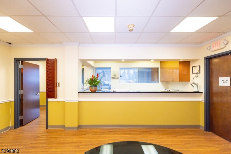 Edison Twp., NJ 08820,2 Lincoln Hwy-Unit100