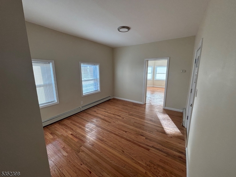 Irvington Twp., NJ 07111,42 Maple Ave #2