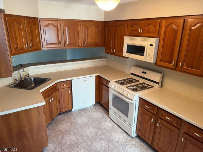 Lincoln Park Boro, NJ 07035,75 Homestead Ln