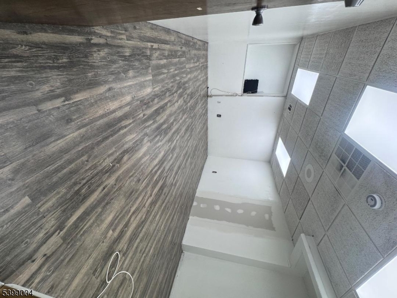 Belleville Twp., NJ 07109,135 Main St