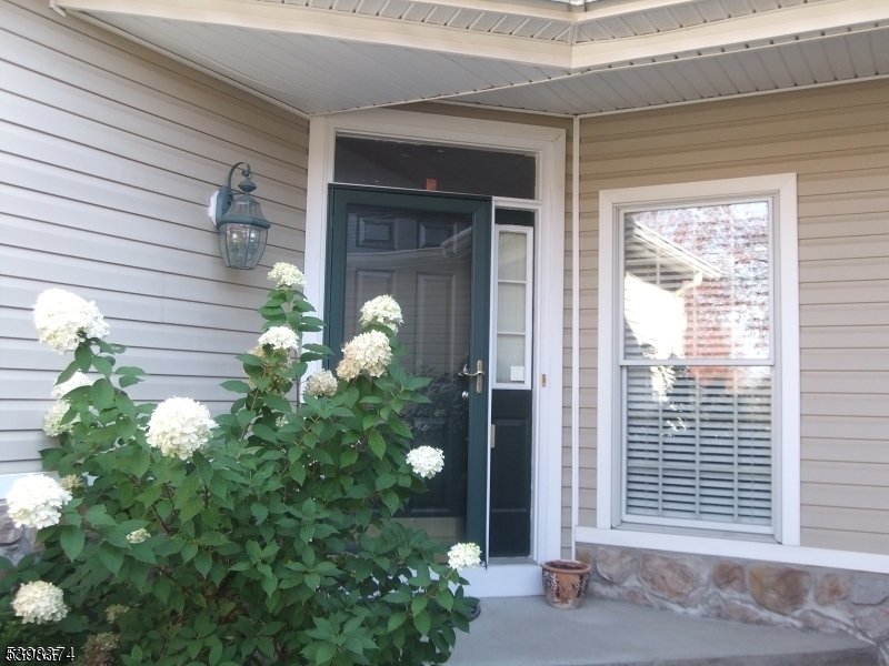 Livingston Twp., NJ 07039,3 Champion Blvd