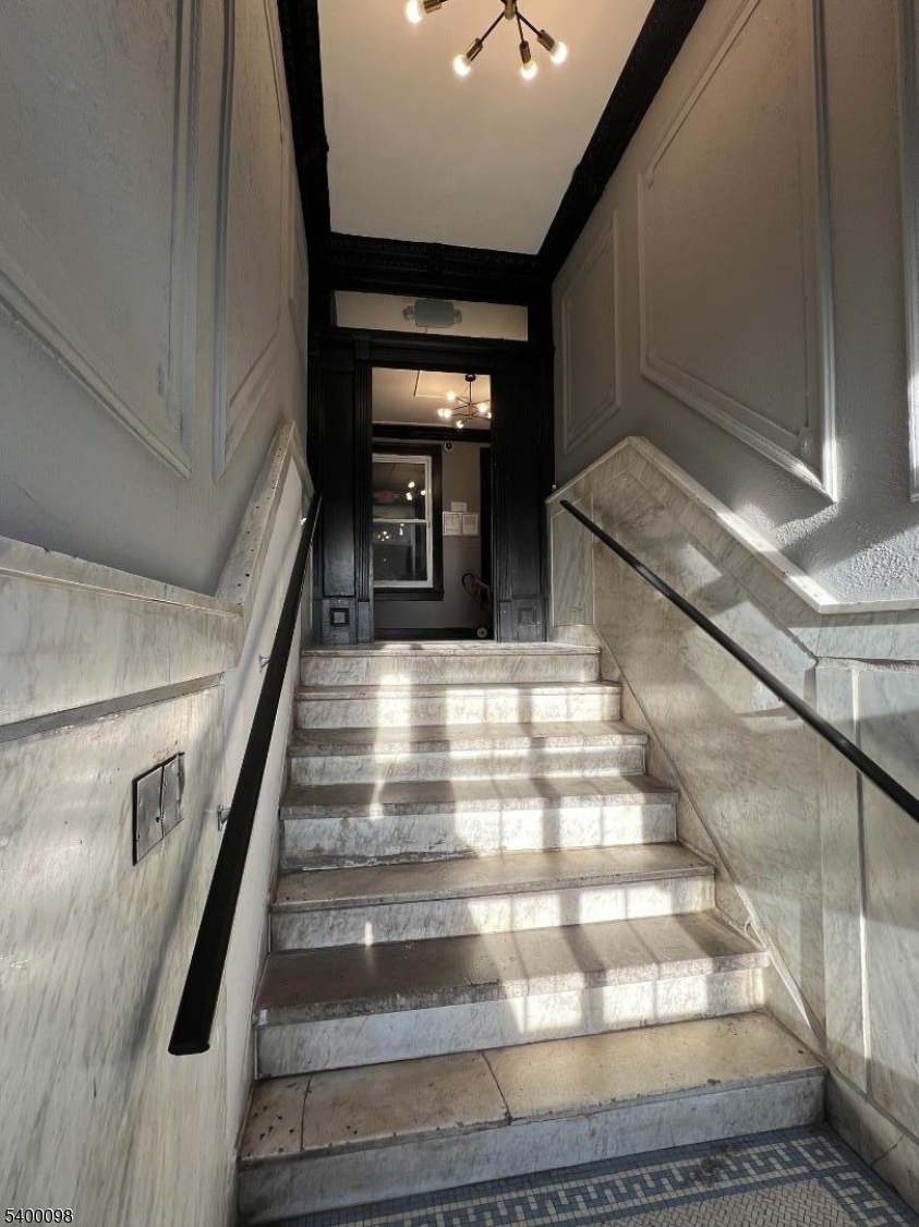 Plainfield City, NJ 07060,715 Arlington Ave #2D