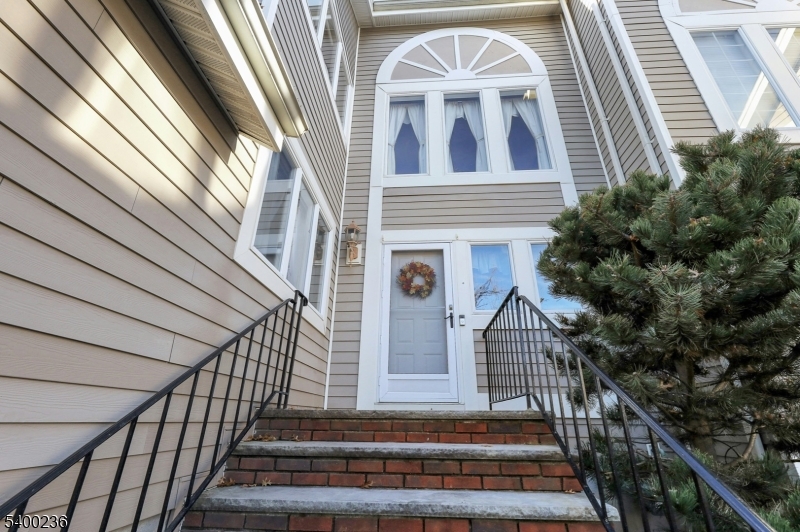 Wayne Twp., NJ 07470,10 Greenup Ct #10