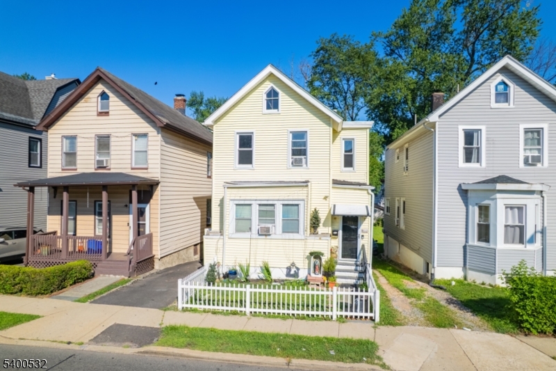 321 N Grove St, East Orange City, NJ 07017