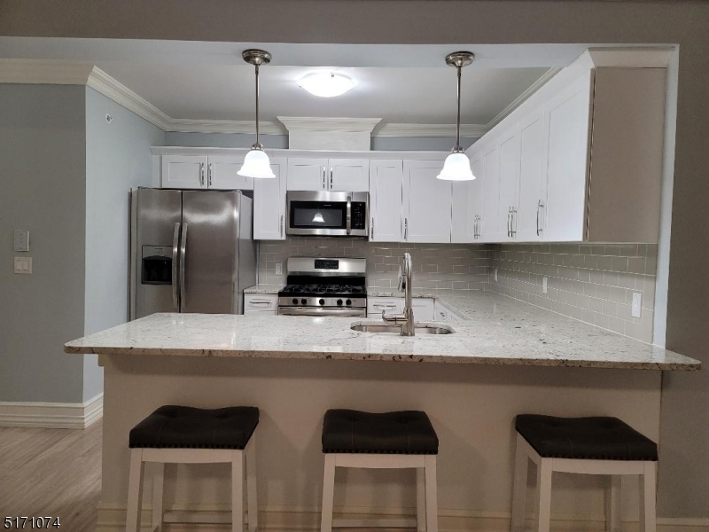 Woodland Park, NJ 07424,10 Lower Notch #15