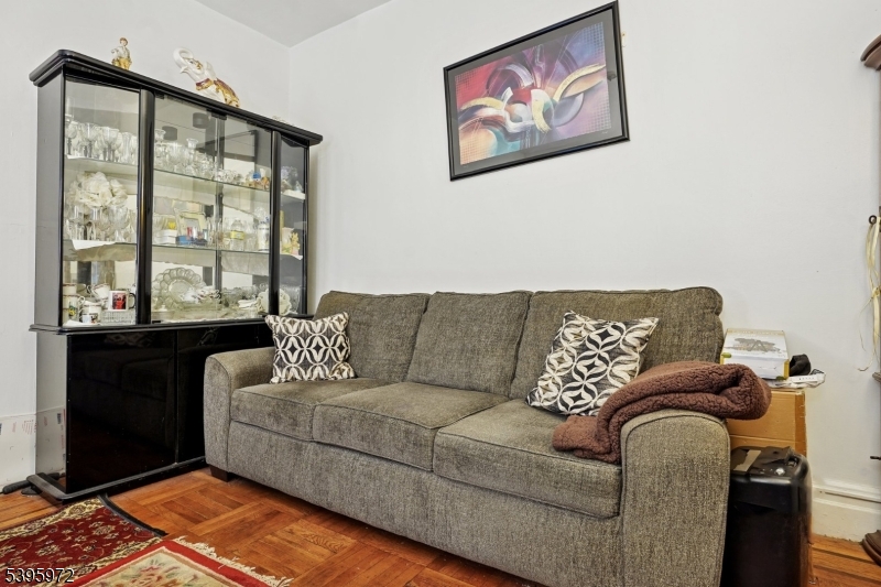 Irvington Twp., NJ 07111,75 Coolidge St