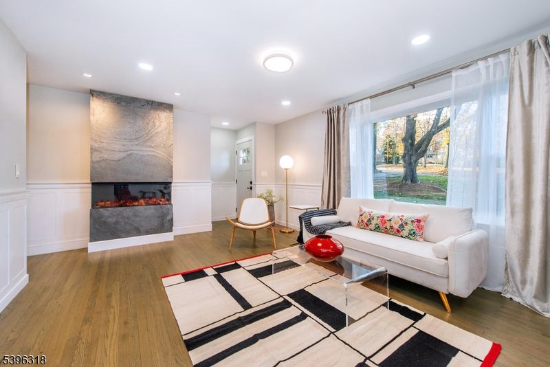 Roxbury Twp., NJ 07876,17 Putters Rd