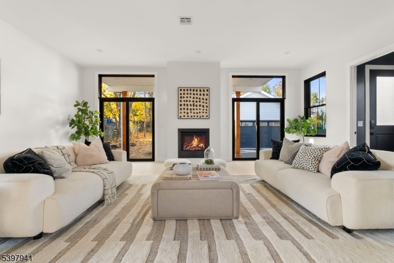 Montclair Twp., NJ 07042,112 Valley Rd #B