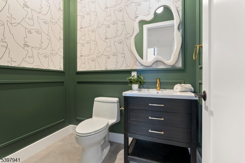 Montclair Twp., NJ 07042,112 Valley Rd #B