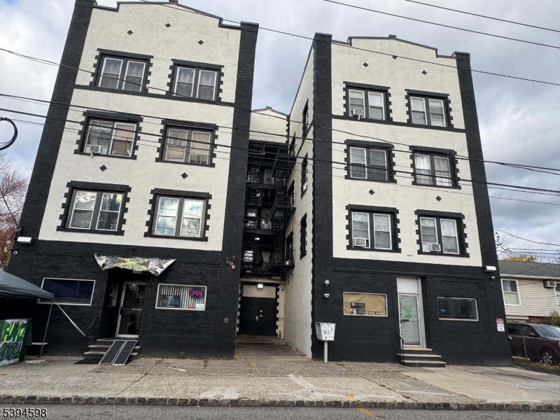 191 1St St, Englewood City, NJ 07631