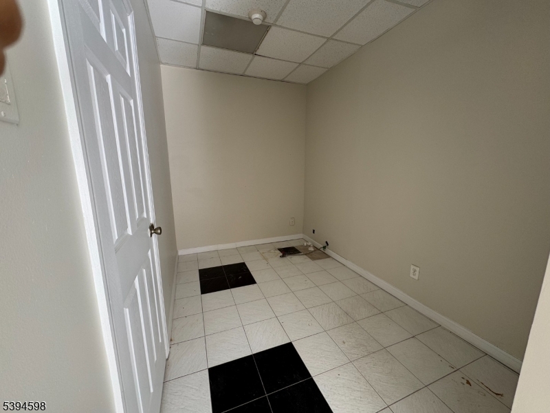 Englewood City, NJ 07631,191 1St St