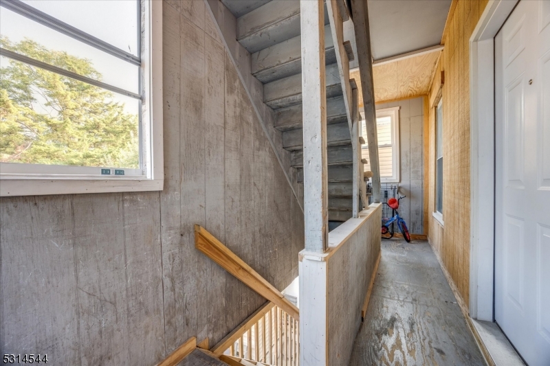 Paterson City, NJ 07503,92 Bloomfield Ave