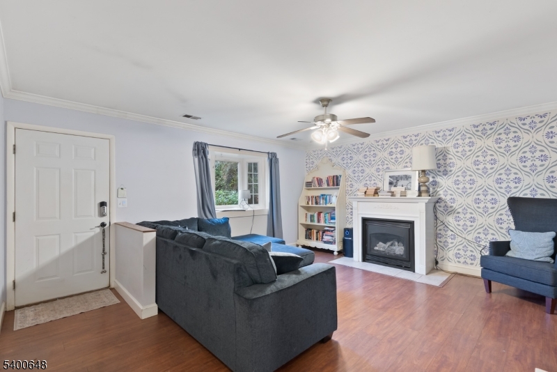 Glen Gardner Boro, NJ 08826,11 Carol Ct