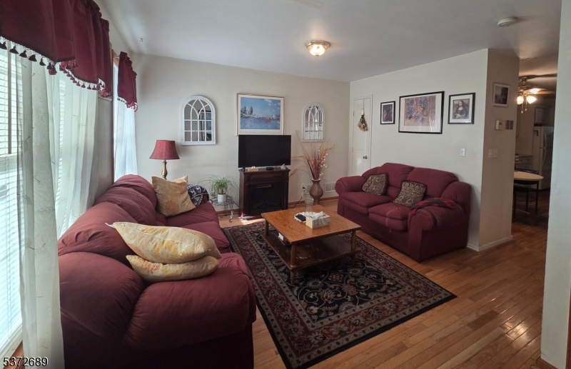 Montville Twp., NJ 07045,8 Highland Ave