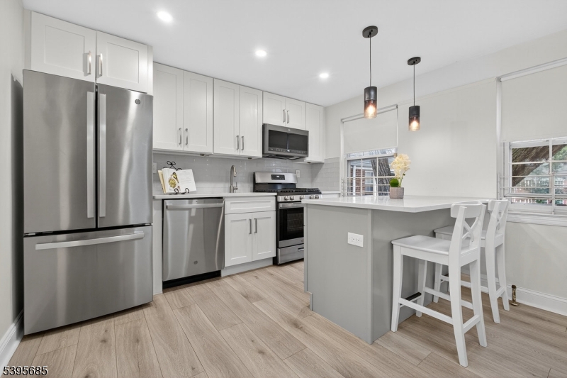 Rutherford Boro, NJ 07070,495 Union Ave #3