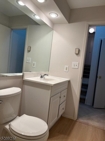 Clinton Twp., NJ 08801,45 Meadowview Dr