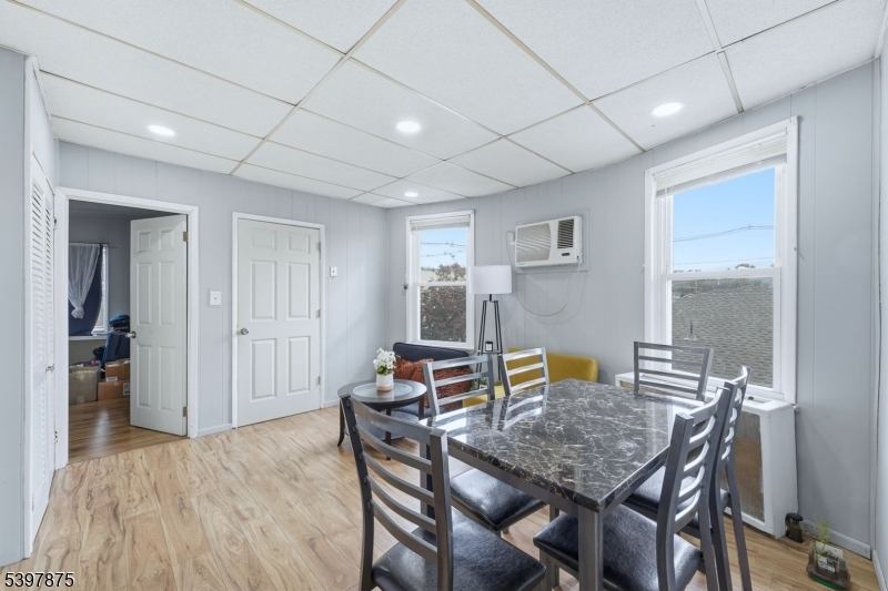 Saddle Brook Twp., NJ 07663,345 2nd St