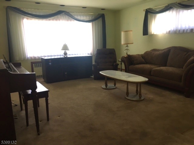 Totowa Boro, NJ 07512,95 Bogert St