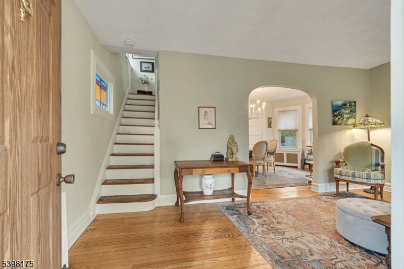 Cranford Twp., NJ 07016,28 Burnside Ave