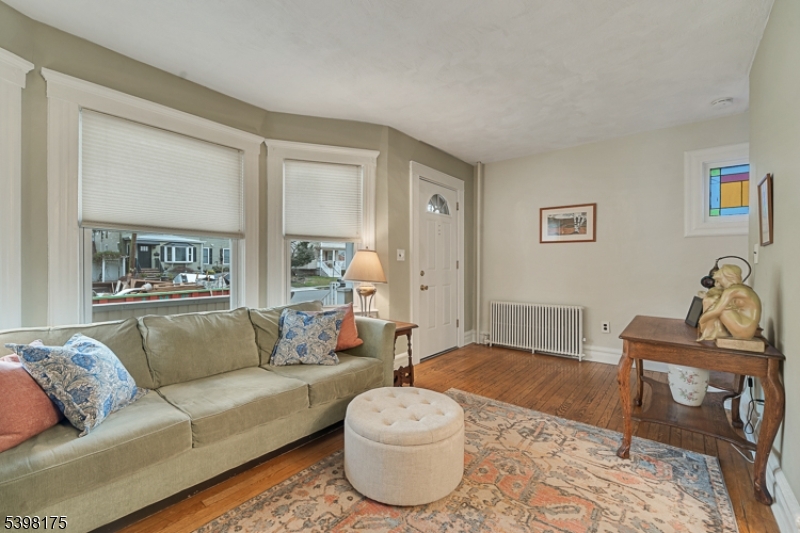 Cranford Twp., NJ 07016,28 Burnside Ave