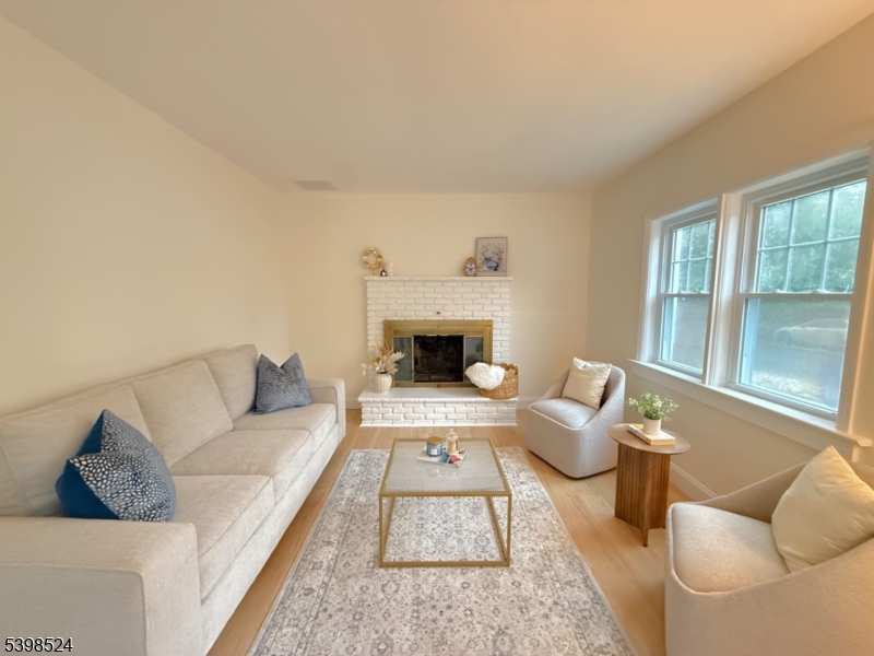 Brick Twp., NJ 08723,484 Bara St