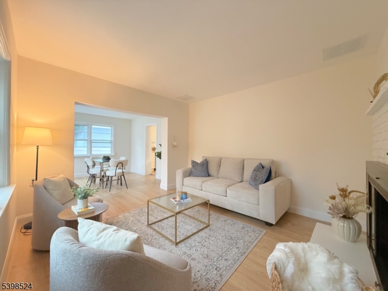 Brick Twp., NJ 08723,484 Bara St