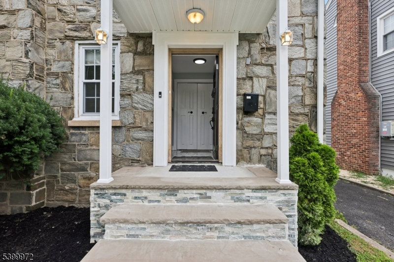 Union Twp., NJ 07083,1042 Battle Hill Terrace