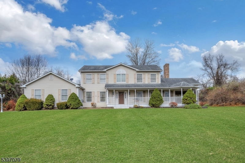 8 Woodruff Way, Knowlton Twp., NJ 07832