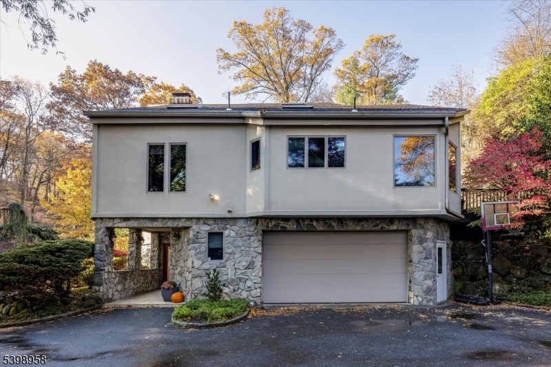 Montclair Twp., NJ 07043,43 Bradford Ave