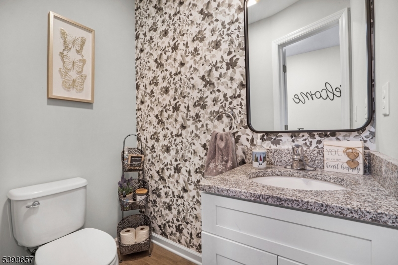 Newton Town, NJ 07860,21 Gregg Ct