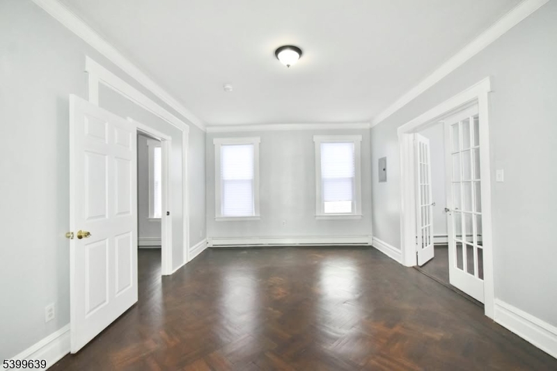 Newark City, NJ 07112,519 Clinton Pl #2R