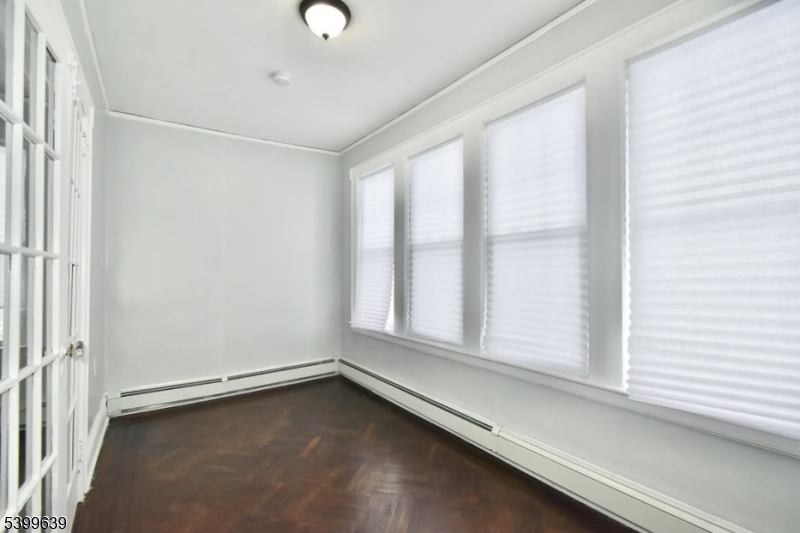 Newark City, NJ 07112,519 Clinton Pl #2R