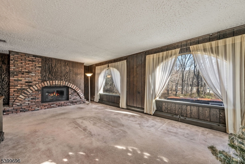 Ringwood Boro, NJ 07456,174 Conklintown Rd