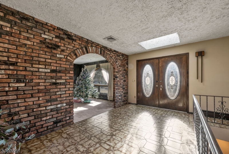 Ringwood Boro, NJ 07456,174 Conklintown Rd