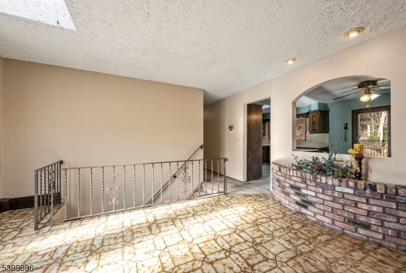 Ringwood Boro, NJ 07456,174 Conklintown Rd