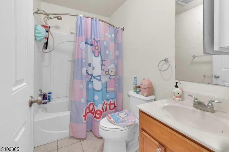 Paterson City, NJ 07522,30 N 5Th St