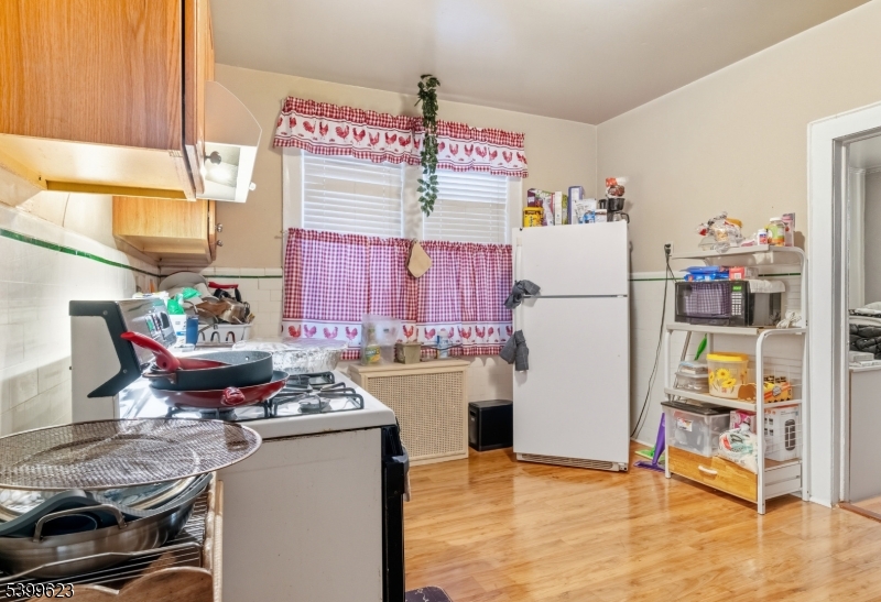 Newark City, NJ 07107,386 N 11Th St