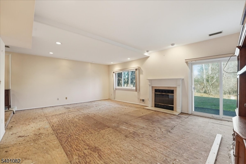 East Hanover Twp., NJ 07936,137 Castle Ridge Dr