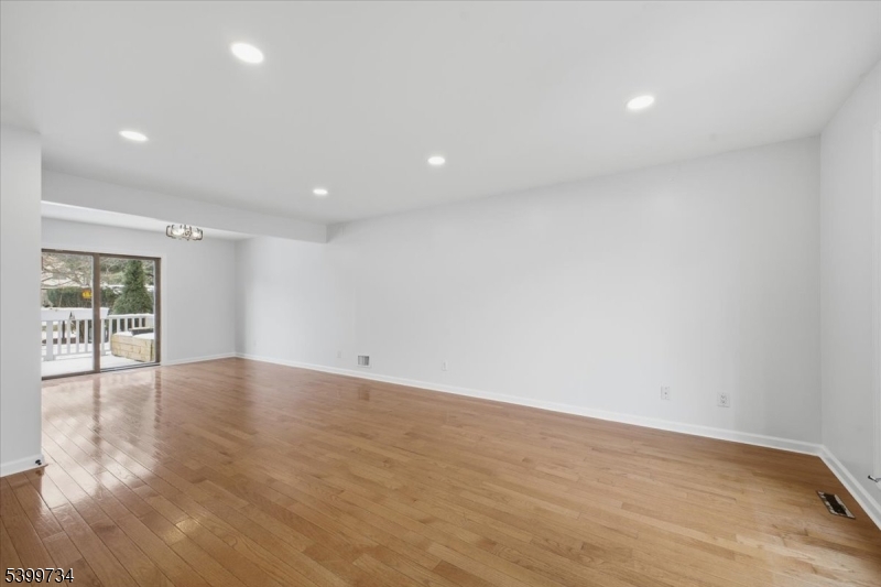 Andover Twp., NJ 07848,103 Cheyenne Rd