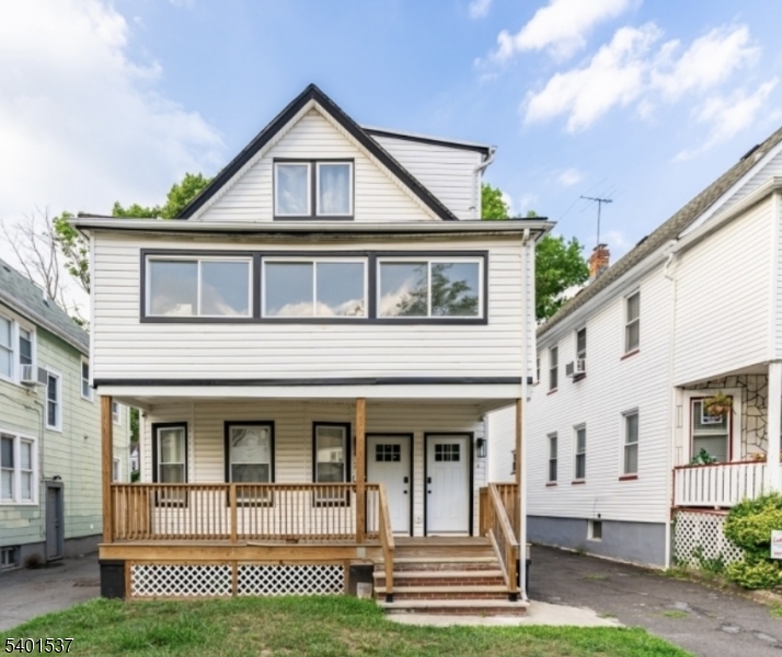 72 Fair St, East Orange City, NJ 07017