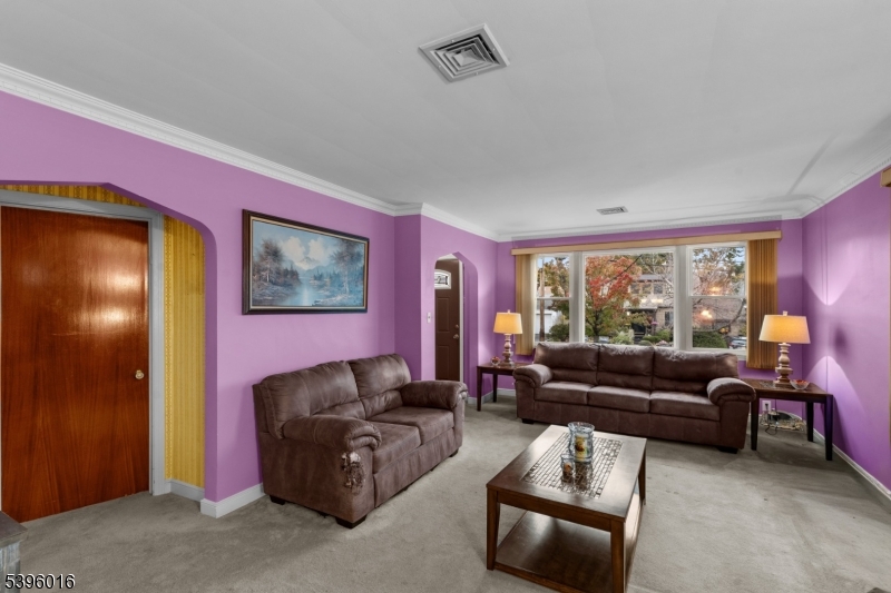 Clifton City, NJ 07011,31 Rollins Ave