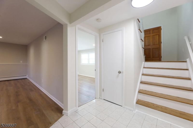 Roseland Boro, NJ 07068,71 Roosevelt St