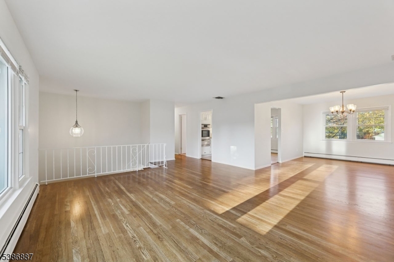 Roseland Boro, NJ 07068,71 Roosevelt St