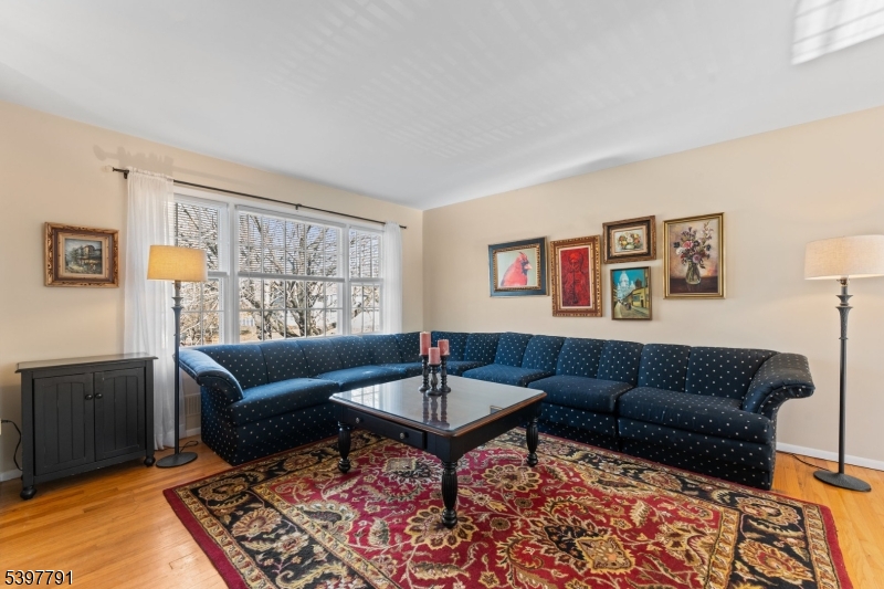 Hillsborough Twp., NJ 08844,31 Fox Chase Run