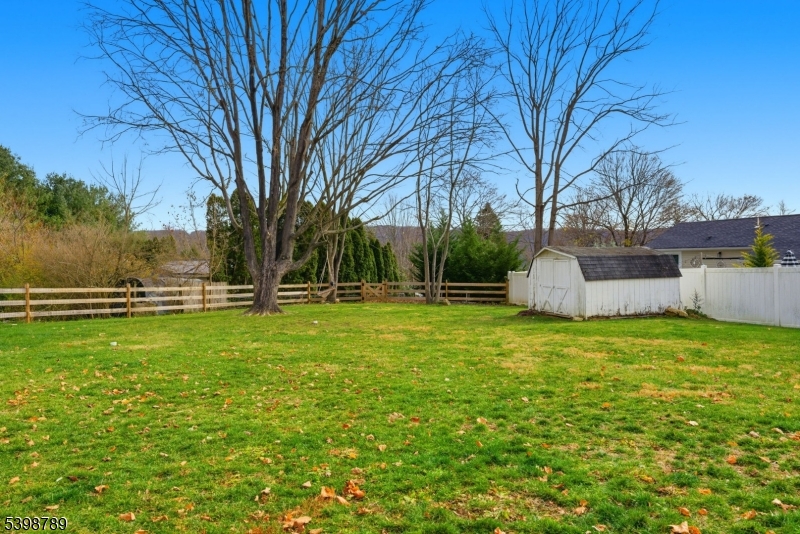 Mansfield Twp., NJ 07840,102 SUNNYVIEW AVENUE EAST