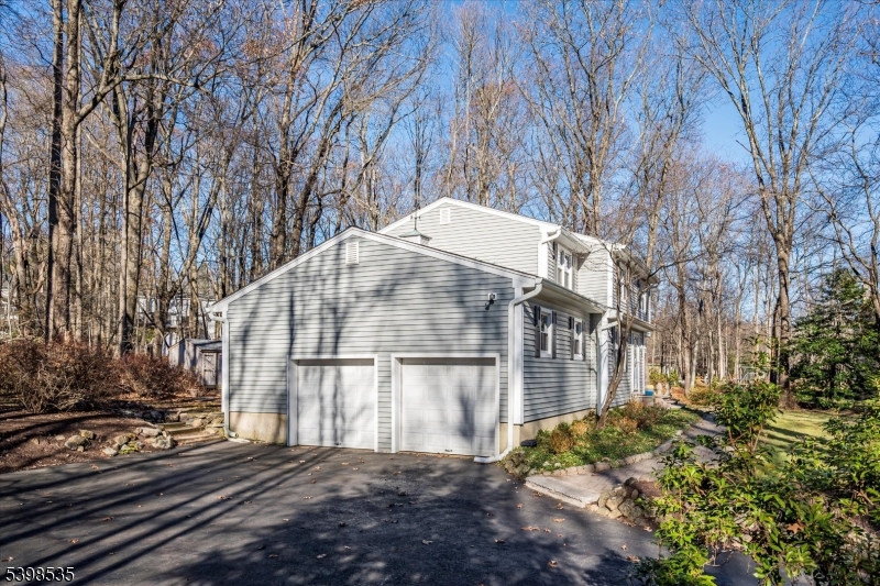 Washington Twp., NJ 07853,9 Shadetree Pl